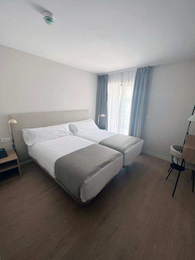 Hotel H4 Cangas 3 Superior Zewnętrze zdjęcie